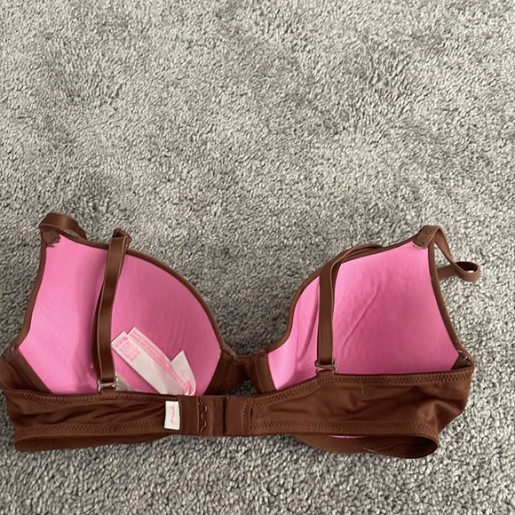 Pink T-Shirt Lightly Lined Bra - Picture 2 of 3